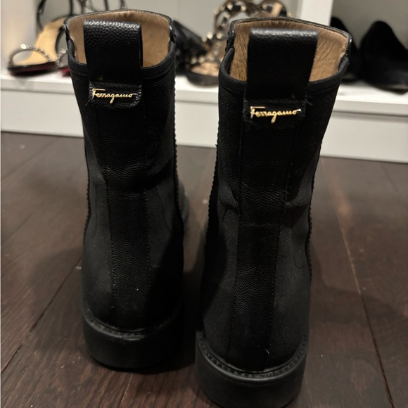 Salvatore Ferragamo Black Leather boots Authentic - Picture 2 of 7